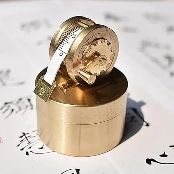Vintage Mini Copper Tape Measure Antique-Style Manual Retractable Sewing Tailoring Tool with Brass Flywheel