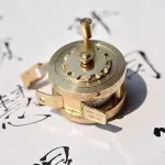 Vintage Mini Copper Tape Measure Antique-Style Manual Retractable Sewing Tailoring Tool with Brass Flywheel