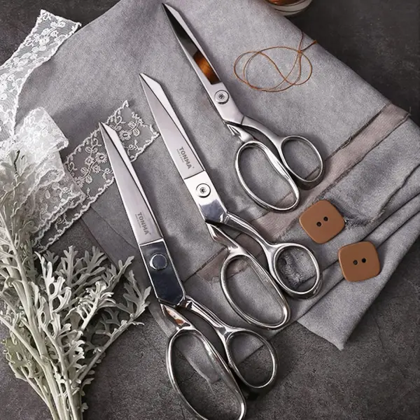 TONMA Sewing Scissors [Made in Japan] 9 Inch Professional Fabric Scissors, Industrial Japanese Solid Stainless Steel Dressmaker Tailor Shears, Ideal for Cutting Cloth Denim Leather, Mirror Finish