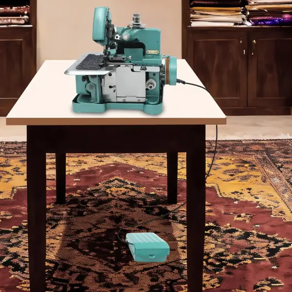 Overlock Machine, Overlocker Sewing Machine, 150W Sergers & Overlock Machines, Overlock Width 2.5-3.5 mm, 3000 Stitches/min Sewing Speed, Small Household Sewing Handheld Tool