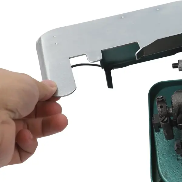 Overlock Machine, Overlocker Sewing Machine, 150W Sergers & Overlock Machines, Overlock Width 2.5-3.5 mm, 3000 Stitches/min Sewing Speed, Small Household Sewing Handheld Tool