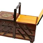 Dekohelden24 Sewing Box Made of Veneer Wood with 7 compartments in Brown, L/W/H 42 x 20 x 21 cm, 42 cm