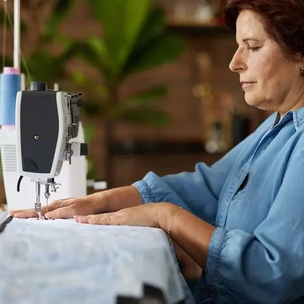 Bernette B08 Straight Stitch Sewing Machine | High-Speed 1600 Stitches Per Minute | Industrial-Style Heavy Duty Design for Professional Sewing