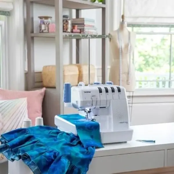 Brother AIRFLOW 3000 Air Thread Serger Overlock Sewing Machine with Feet and Thread Bundle