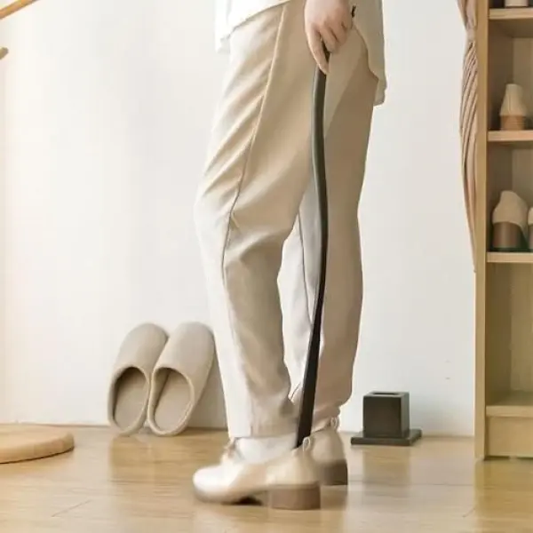 65cm Long Handle Wooden Shoe Horn Flexible Lifter for Seniors Adults, Easy Grip Shoe Helper Tool Boot Spoon Easy Wear Helper for Home Travel Hotel Use,A75