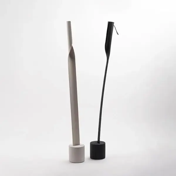 Long Handle Shoe Horn - Extra Long Shoe Puller for Elderly & Pregnant Women, Self-Standing Shoe Helper Tool, Perfect for Home Entrance & Easy Shoe Access
