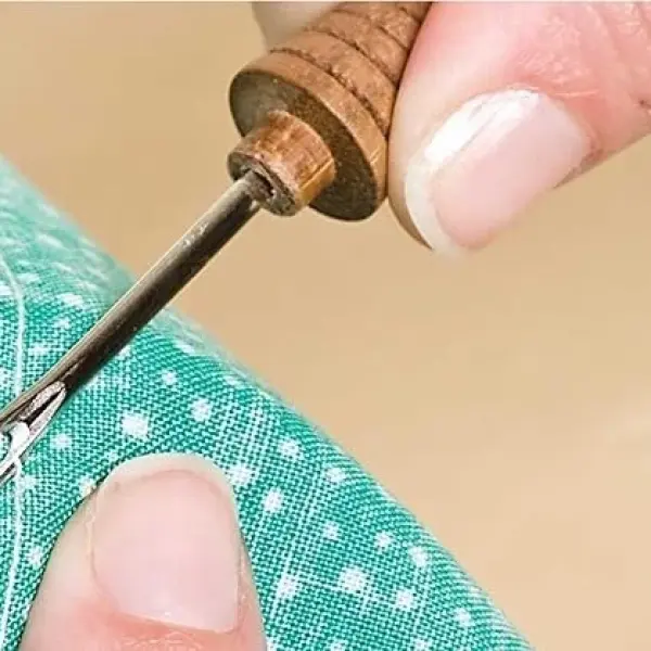 Alex Anderson's 4-in-1 Essential Sewing Tool: Includes Seam Ripper, Stiletto, Presser, Turner