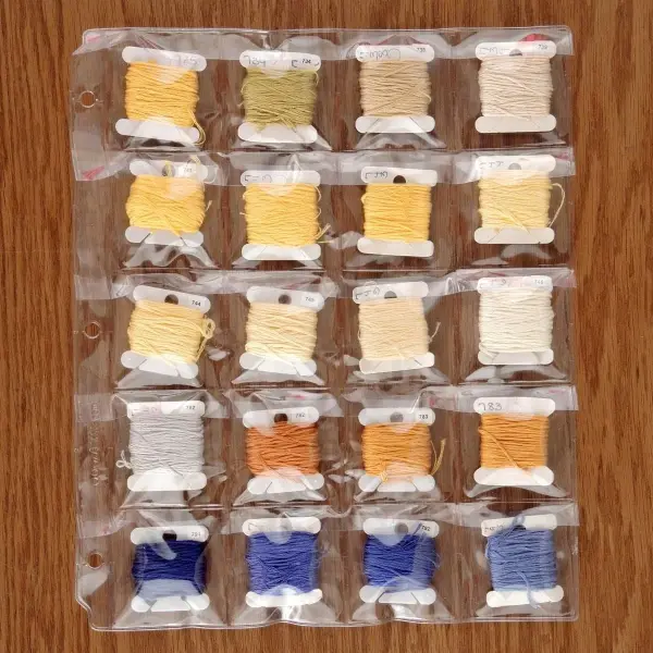 StoreSMART – Binder Page with Flaps for Embroidery & Cross-Stitch Floss Thread Bobbins – 20 Pocket - 300-Pack - (VH1173F-FLOSS-300)