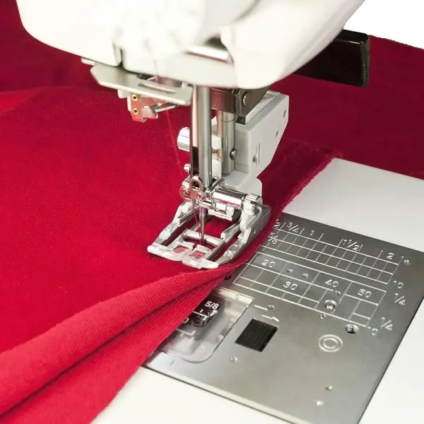 Elna Excellence 720 Pro Quilting Sewing Machine, with over 10" of Seamless, Aluminum Flatbed Sewing Space, 200 built-in stitches, Over 40 Standard Accessories, including Extension Table