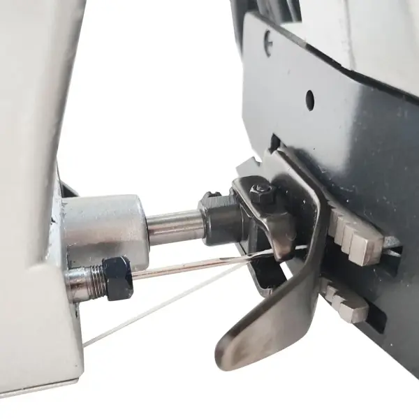 INTBUYING Portable Bag Sack Sewing Stitching Machine, Manual Electric Bag Closer, Industrial Bag Closing Machine Woven Bag Closer Stitcher Sewing Tool 110V for Bag Sealing