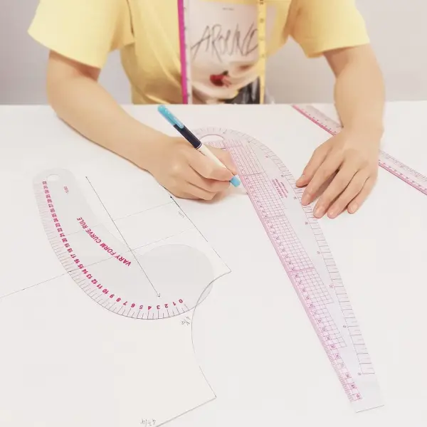 HLZC French Curve Ruler for Pattern Making, 15 Pieces Clear Sewing Ruler Set for Beginners Tailors Designers